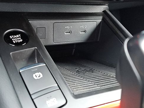 New 2026 Nissan Kicks SR w/ Cold Weather Package image 14