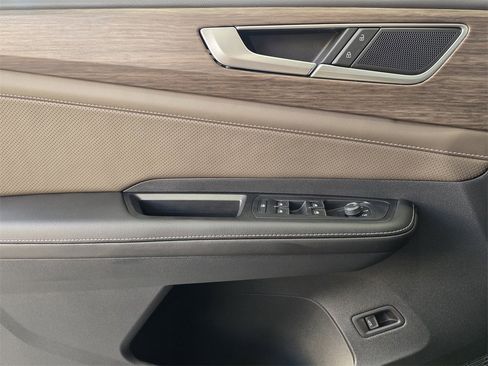 New 2026 Volkswagen Atlas SEL image 15