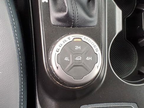 Used 2022 Ford Bronco Outer Banks AWD/4WD image 19