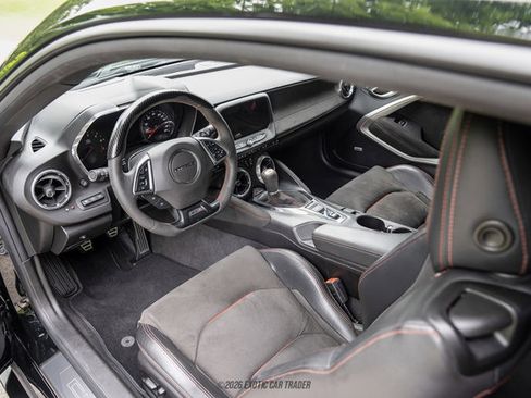Used 2019 Chevrolet Camaro ZL1 RWD image 68