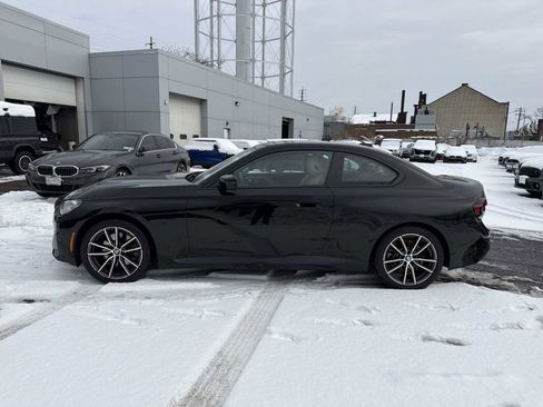 Used 2023 BMW 230i xDrive Coupe w/ Premium Package image 4