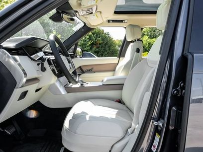New 2027 Land Rover Range Rover SE