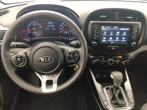 Used 2021 Kia Soul LX FWD image 22