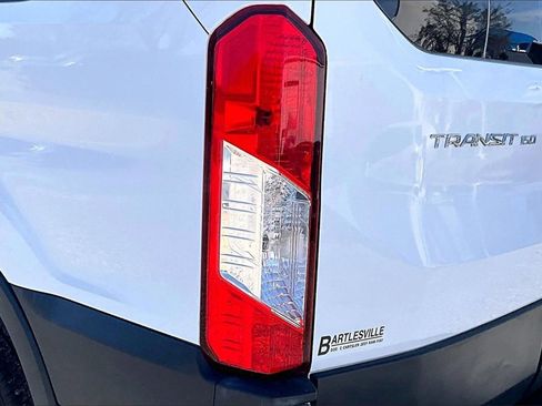 Used 2016 Ford Transit 150 XL image 28