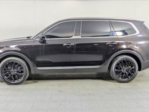 Used 2022 Kia Telluride SX w/ SX Prestige Package AWD/4WD image 3