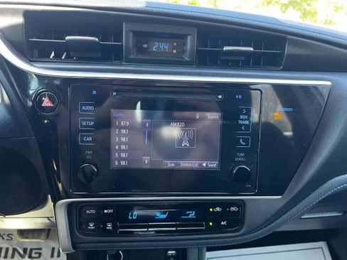 Used 2019 Toyota Corolla SE FWD image 20