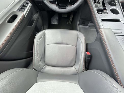 Used 2022 Toyota Sienna XSE w/ XSE Plus Package AWD/4WD image 12