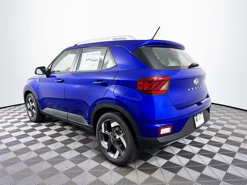 New 2025 Hyundai Venue Limited image 4