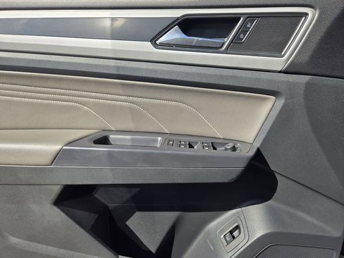 Used 2021 Volkswagen Atlas Cross Sport SEL R-Line w/ Cross Sport MDO Package image 21