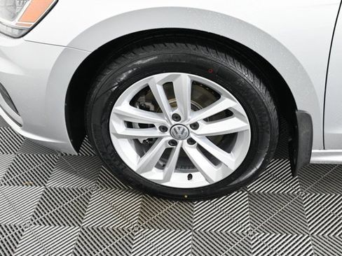 Certified 2021 Volkswagen Passat 2.0T S image 26