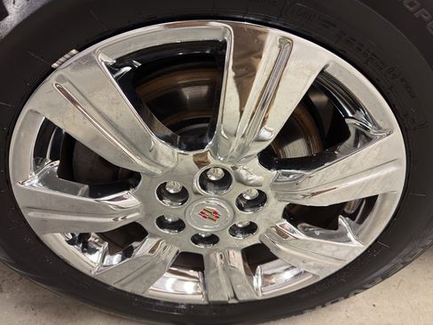 Used 2015 Cadillac SRX Luxury image 34