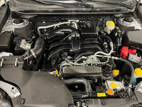 Certified 2025 Subaru Outback image 6