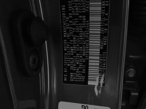 Used 2018 Toyota Corolla LE image 45