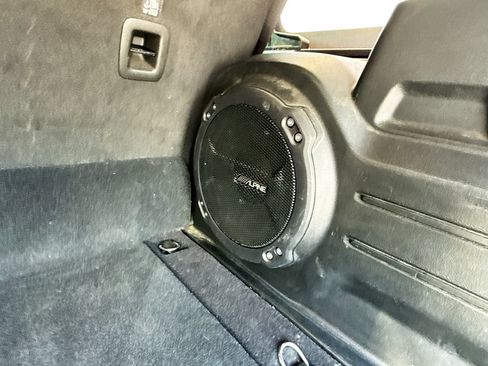 Used 2023 Jeep Wrangler Unlimited w/ Convenience Group AWD/4WD image 30