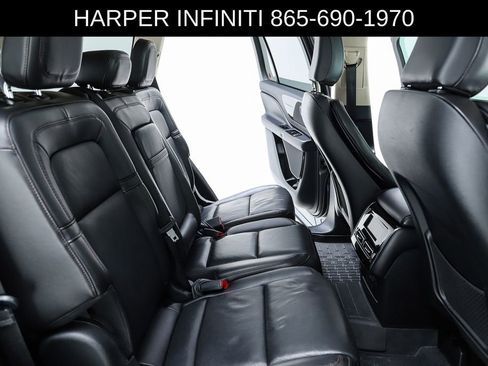 Used 2022 Lincoln Aviator Reserve w/ Equipment Group 201A AWD/4WD image 38
