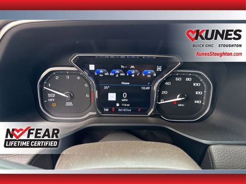 Used 2021 GMC Yukon Denali w/ Denali Premium Package image 32