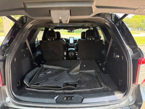 Used 2020 Ford Explorer ST w/ ST Street Pack AWD/4WD image 19