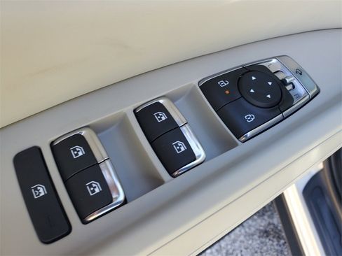 New 2026 Kia Carnival SX Prestige image 10