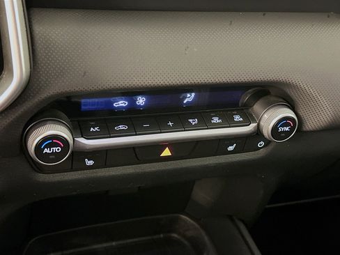 Used 2025 MAZDA CX-50 AWD 2.5 S w/ Premium Package image 24