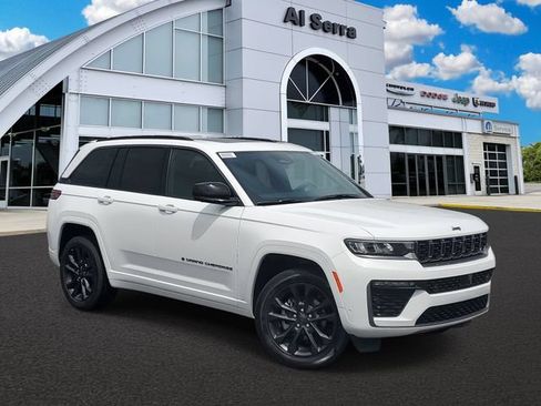 New 2026 Jeep Grand Cherokee Limited AWD/4WD image 1