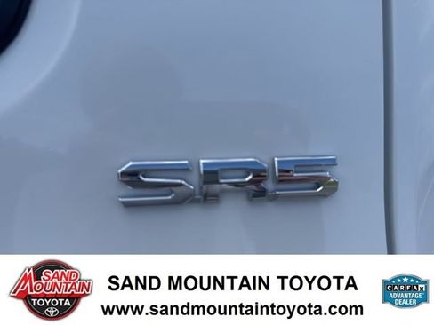 Used 2026 Toyota Tacoma SR5 AWD/4WD image 9
