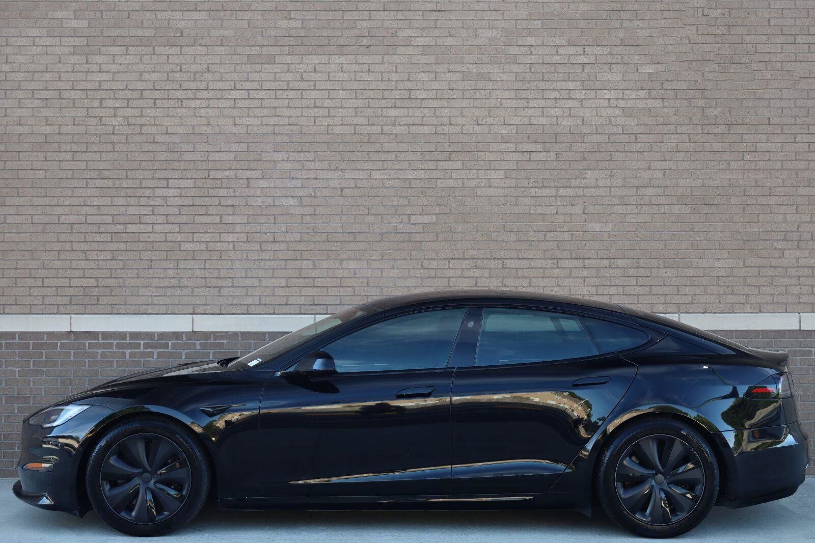 Used 2022 Tesla Model S Standard Range AWD/4WD image 2