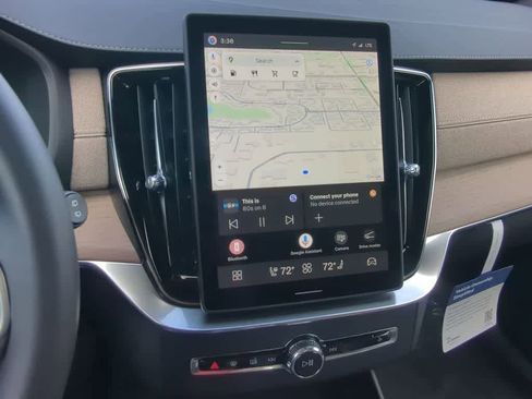 Used 2026 Volvo XC90 B6 Plus w/ Protection Package image 26