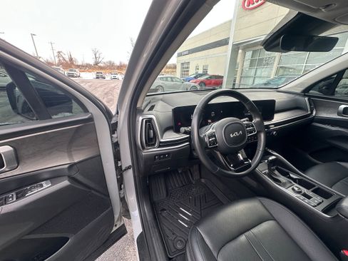 Used 2024 Kia Sorento X-Line EX image 39