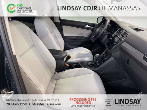 Used 2019 Volkswagen Tiguan SEL FWD image 14
