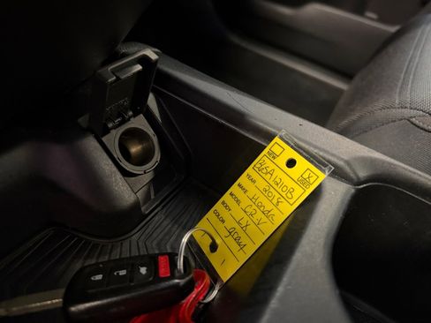 Used 2018 Honda CR-V LX image 37