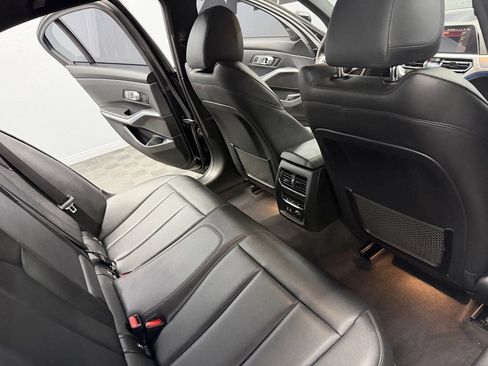 Used 2020 BMW 330i Sedan w/ M Sport Package RWD image 46