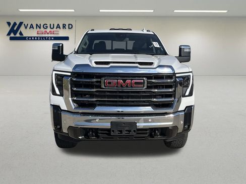 Used 2024 GMC Sierra 2500 SLT w/ SLT Convenience Package image 9