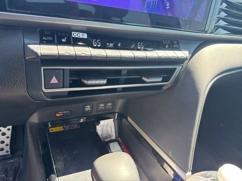 Used 2025 Toyota Camry XSE FWD image 22
