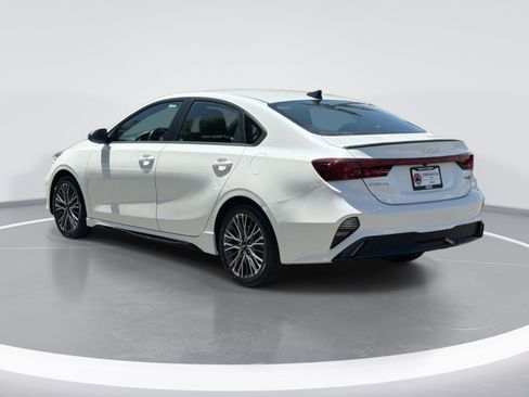 Used 2024 Kia Forte GT-Line w/ GT-Line Premium Package FWD image 5