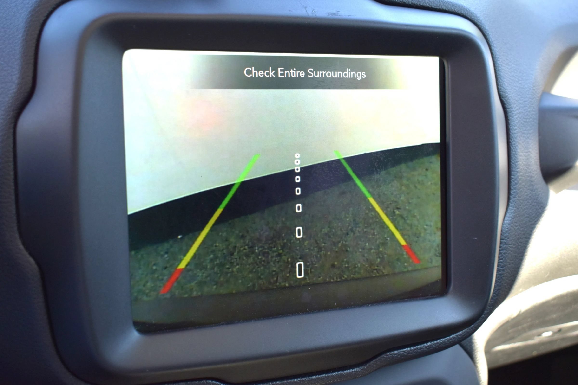 Used 2020 Jeep Renegade Limited w/ UConnect 8.4 Nav Group FWD image 22