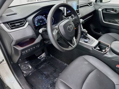 Used 2021 Toyota RAV4 Limited AWD/4WD image 9