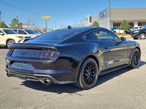 Used 2020 Ford Mustang Premium image 7