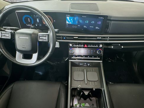 Used 2025 Hyundai Santa Fe SEL FWD image 27