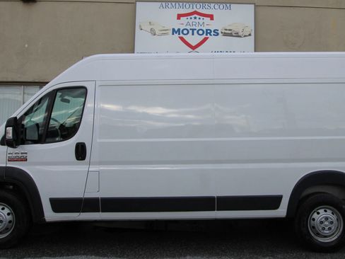 Used 2017 RAM ProMaster 2500 w/ Interior Convenience Group image 5