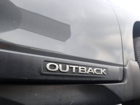 Used 2018 Subaru Outback 2.5i Premium AWD/4WD image 34
