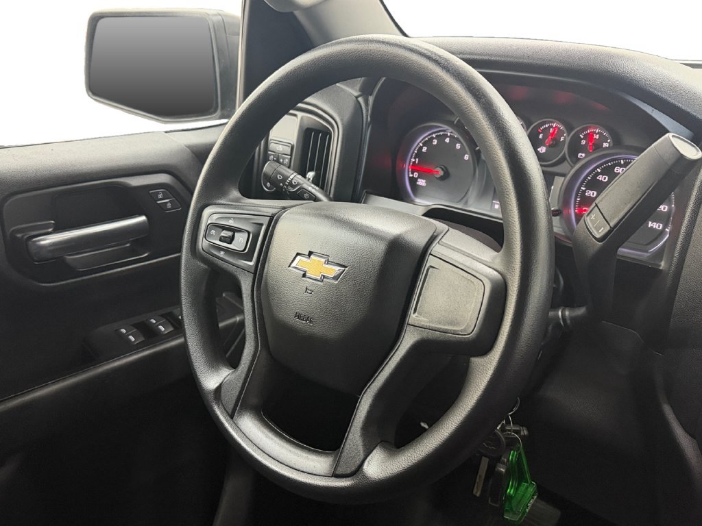 Used 2019 Chevrolet Silverado 1500 Custom w/ Custom Convenience Package RWD image 13