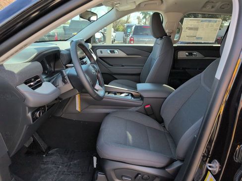 New 2026 Ford Explorer Active image 6