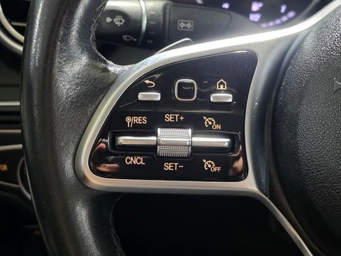 Used 2019 Mercedes-Benz C 300 Sedan image 31