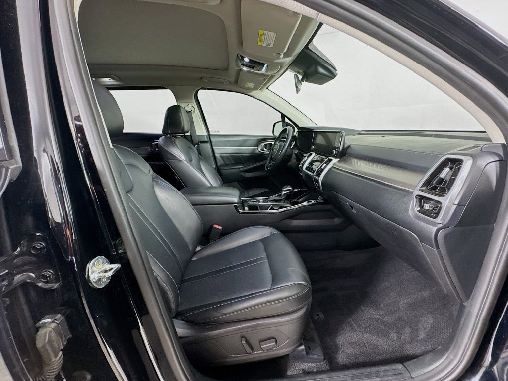 Used 2022 Kia Sorento SX FWD image 31