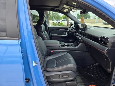 Used 2024 Honda Pilot TrailSport image 24
