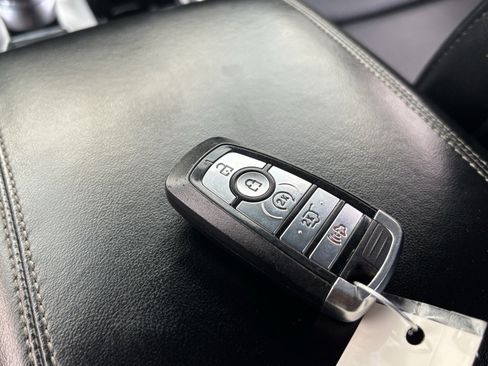 Used 2020 Ford Explorer XLT w/ Equipment Group 202A image 26