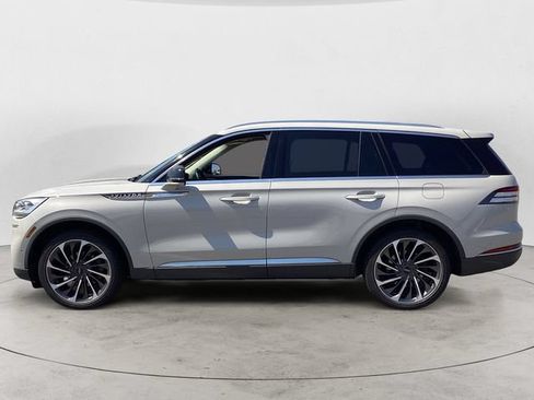 Used 2020 Lincoln Aviator Reserve w/ Equipment Group 202A AWD/4WD image 2