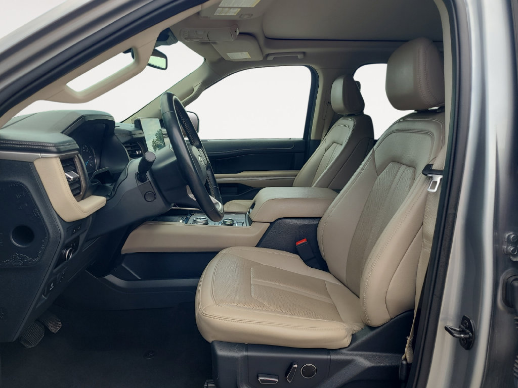 Used 2024 Ford Expedition Max Limited AWD/4WD image 9