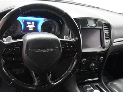 Used 2019 Chrysler 300 S RWD image 11