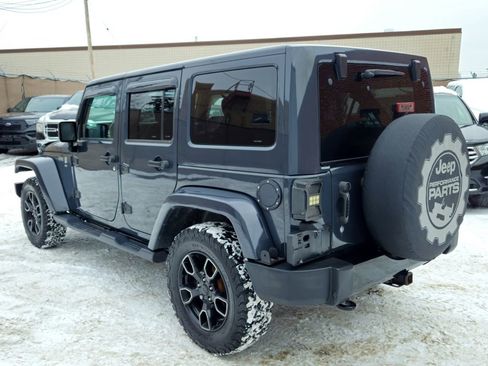 Used 2017 Jeep Wrangler Unlimited Sahara image 5